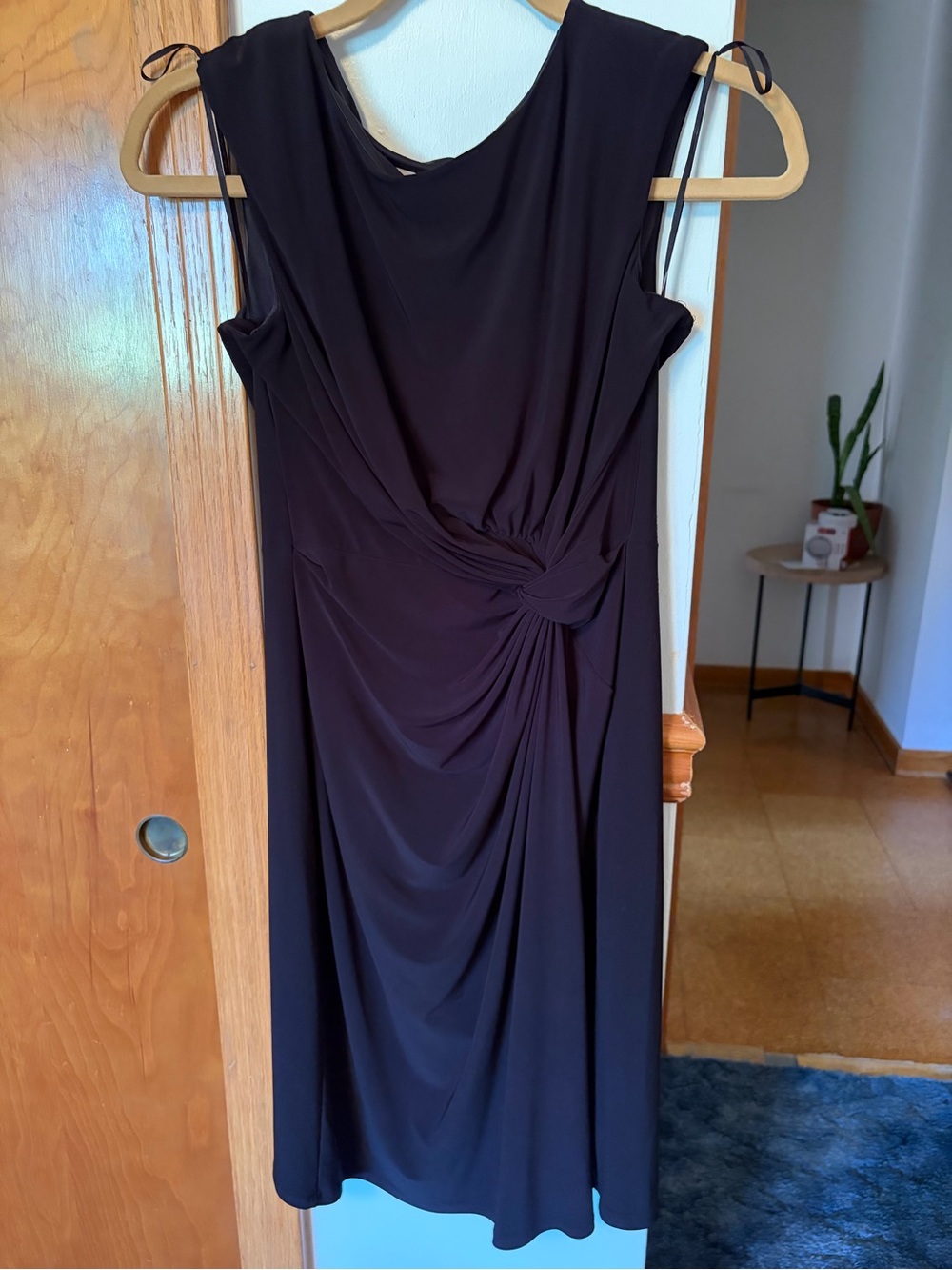 Evan Picone Black Sleeveless Knot-Detail Dres
